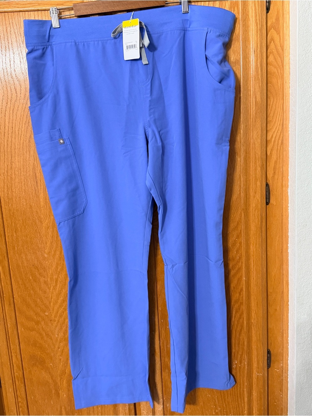 FIGS Kade Cargo Scrub Pants in a ceil blue size XXL for men